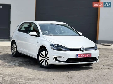 Авто Volkswagen E-Golf 2017 № 7863244