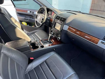 Авто Volkswagen Touareg 2008 № 7863283