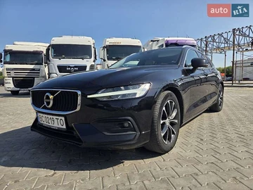 Авто Volvo V60 2019 № 7863427