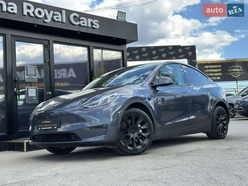 Авто Tesla Model Y 2023 № 7863452
