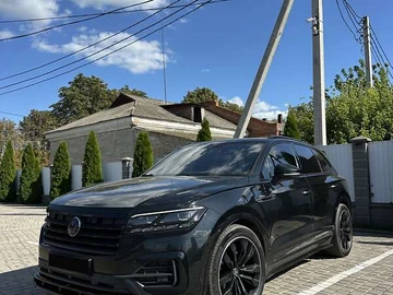 Авто Volkswagen Touareg 2024 № 7863487