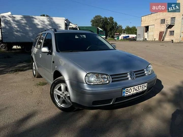 Авто Volkswagen Golf 2003 № 7863652