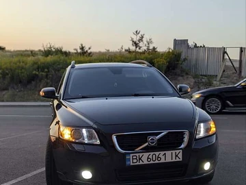 Авто Volvo V50 2008 № 7863709