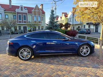 Авто Tesla Model S 2015 № 7863987