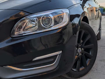 Авто Volvo V60 2013 № 7864032