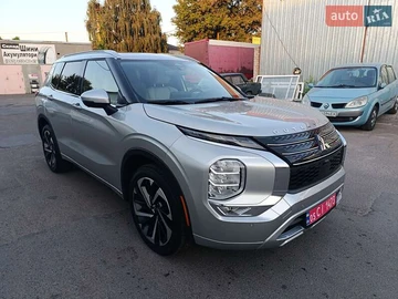 Авто Mitsubishi Outlander 2024 № 7864047