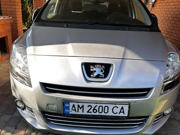 Авто Peugeot 5008 2013 № 7864054