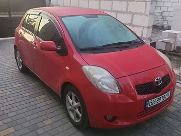 Авто Toyota Yaris 2006 № 7864096