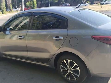 Авто KIA Rio 2017 № 7864121