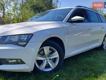 Авто Skoda Superb 2016 № 7864125