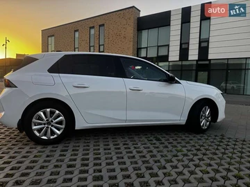 Авто Opel Astra 2023 № 7864318