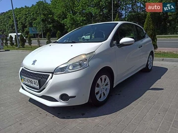 Авто Peugeot 208 2013 № 7864398