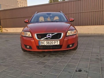 Авто Volvo V50 2011 № 7864457