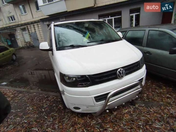 Авто Volkswagen Transporter 2010 № 7864483