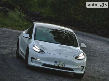 Авто Tesla Model 3 2020 № 7864565