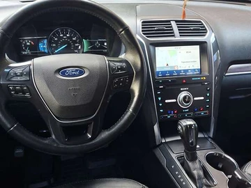 Авто Ford Explorer 2018 № 7864573