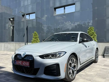 Авто BMW I4 2023 № 7864612