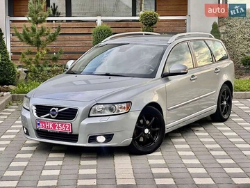 Авто Volvo V50 2012 № 7864792