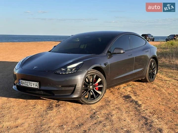 Авто Tesla Model 3 2020 № 7864915