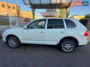 Авто Porsche Cayenne 2008 № 7865283