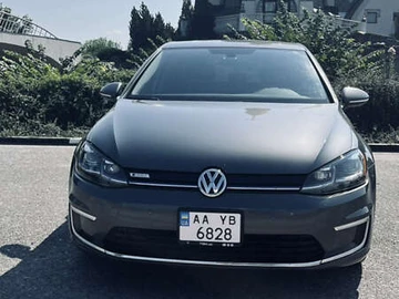 Авто Volkswagen E-Golf 2017 № 7865331