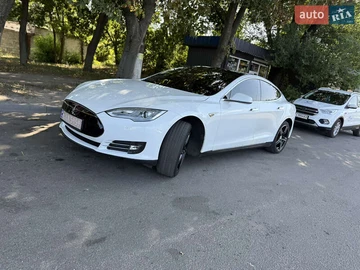 Авто Tesla Model S 2013 № 7865352