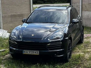 Авто Porsche Cayenne 2012 № 7865396