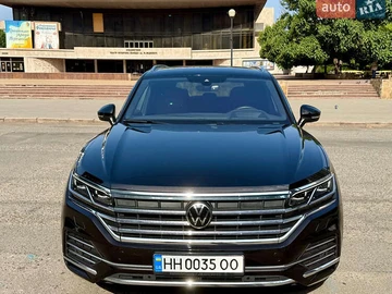 Авто Volkswagen Touareg 2022 № 7865503