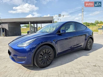 Авто Tesla Model Y 2023 № 7865961