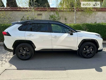 Авто Toyota Rav4 2018 № 7865975