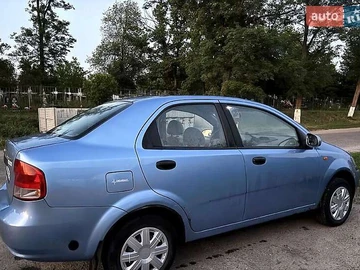 Авто Chevrolet Aveo 2005 № 7866062