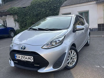 Авто Toyota Aqua 2019 № 7866349