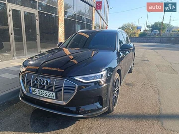 Авто Audi Q7 E-Tron 2019 № 7866733