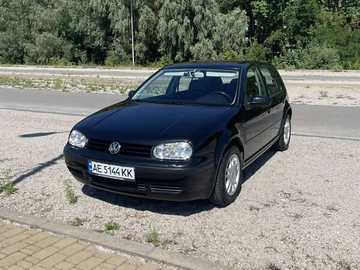 Авто Volkswagen Golf 2000 № 7866759