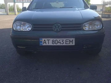Авто Volkswagen Golf 2000 № 7866893