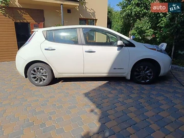 Авто Nissan Leaf 2015 № 7866949