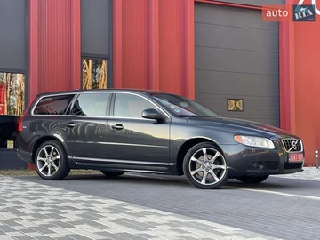 Авто Volvo V70 2012 № 7867009