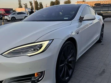 Авто Tesla Model S 2020 № 7867096