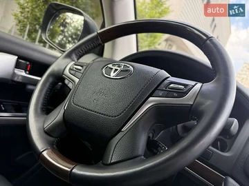 Авто Toyota Land Cruiser 2021 № 7867107