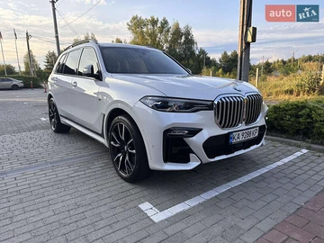 Авто BMW X7 2022 № 7867109