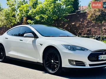 Авто Tesla Model S 2013 № 7867302