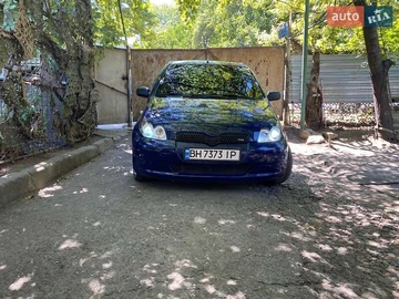 Авто Toyota Yaris 1999 № 7867465