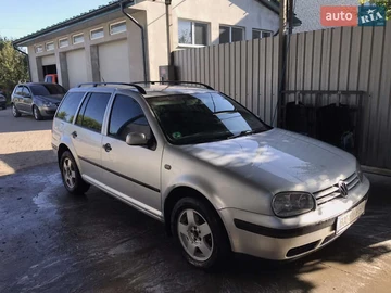 Авто Volkswagen Golf 2000 № 7867477