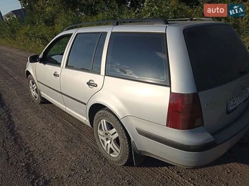 Авто Volkswagen Golf 1999 № 7867499