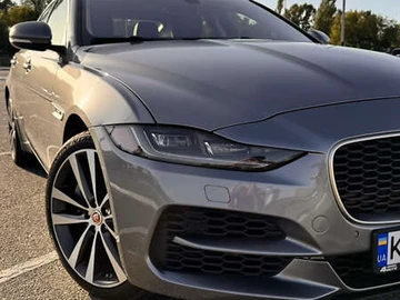Авто Jaguar Xe 2020 № 7868177