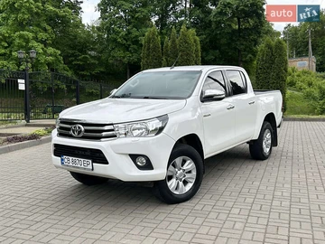 Авто Toyota Hilux 2017 № 7868187
