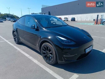 Авто Tesla Model Y 2023 № 7868218