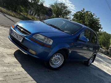 Авто Chevrolet Aveo 2004 № 7868267