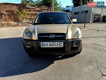 Авто Hyundai Tucson 2004 № 7868495