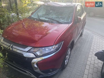 Авто Mitsubishi Outlander 2021 № 7868580